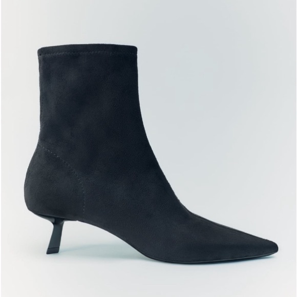 Zara suede ankle boots - Picture 1 of 12